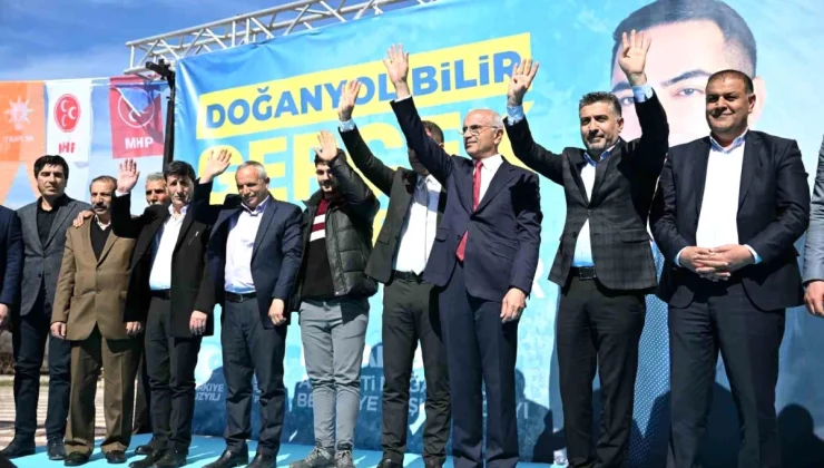 AK Parti Büyükşehir Belediye Başkan Adayı Sami Er, Doğanyol ilçesini ziyaret etti