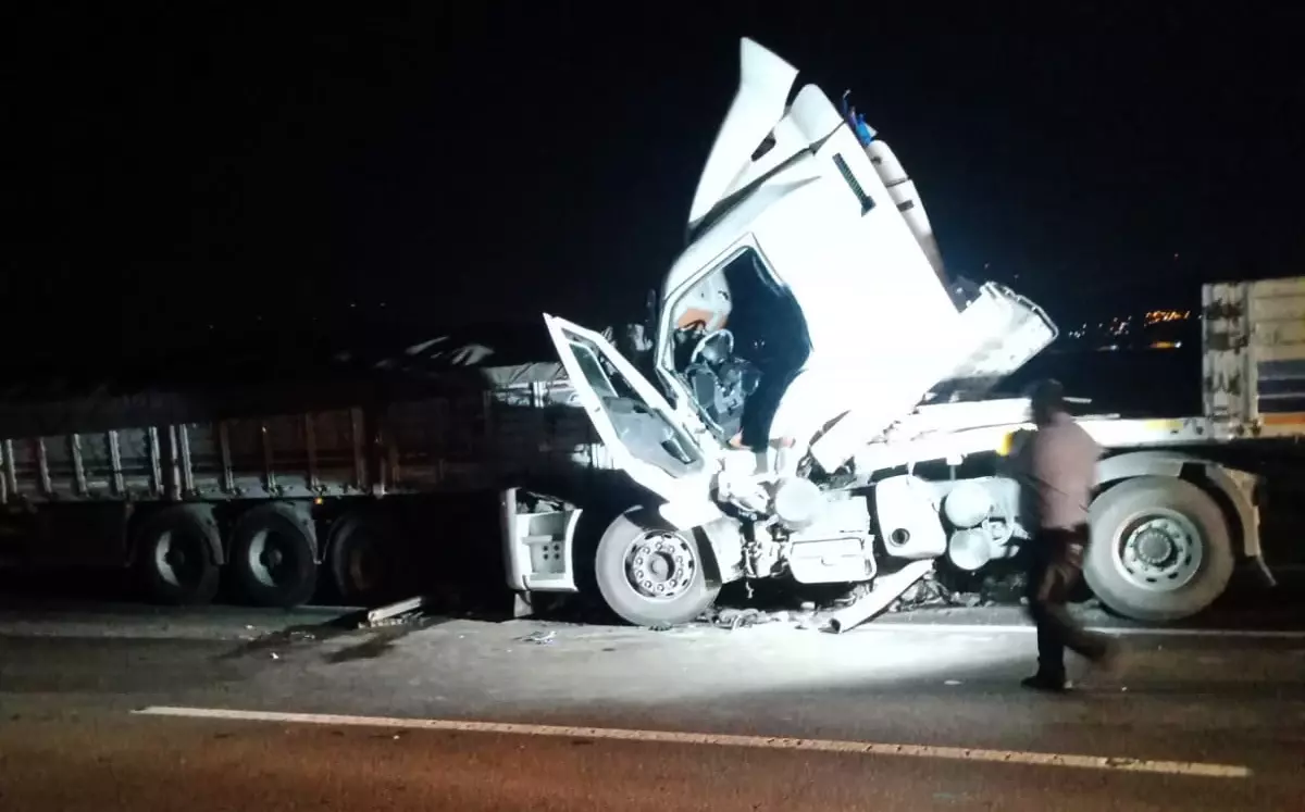 Gaziantep’te TIR Kazası: Sürücü Hayatını Kaybetti