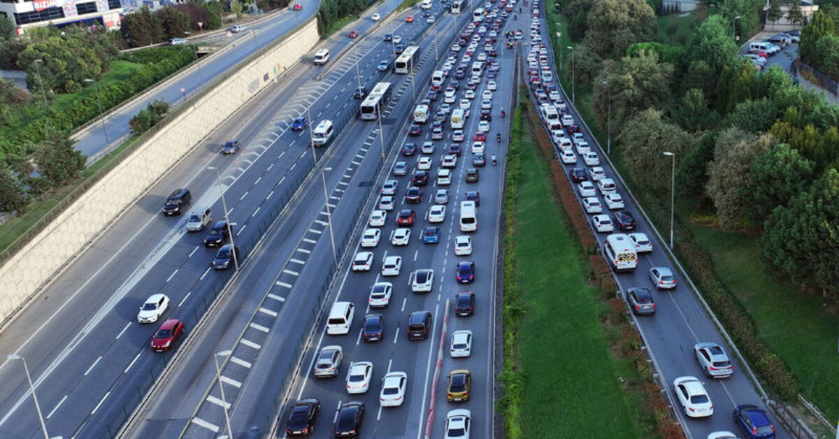 İstanbul’da trafik yine felç!