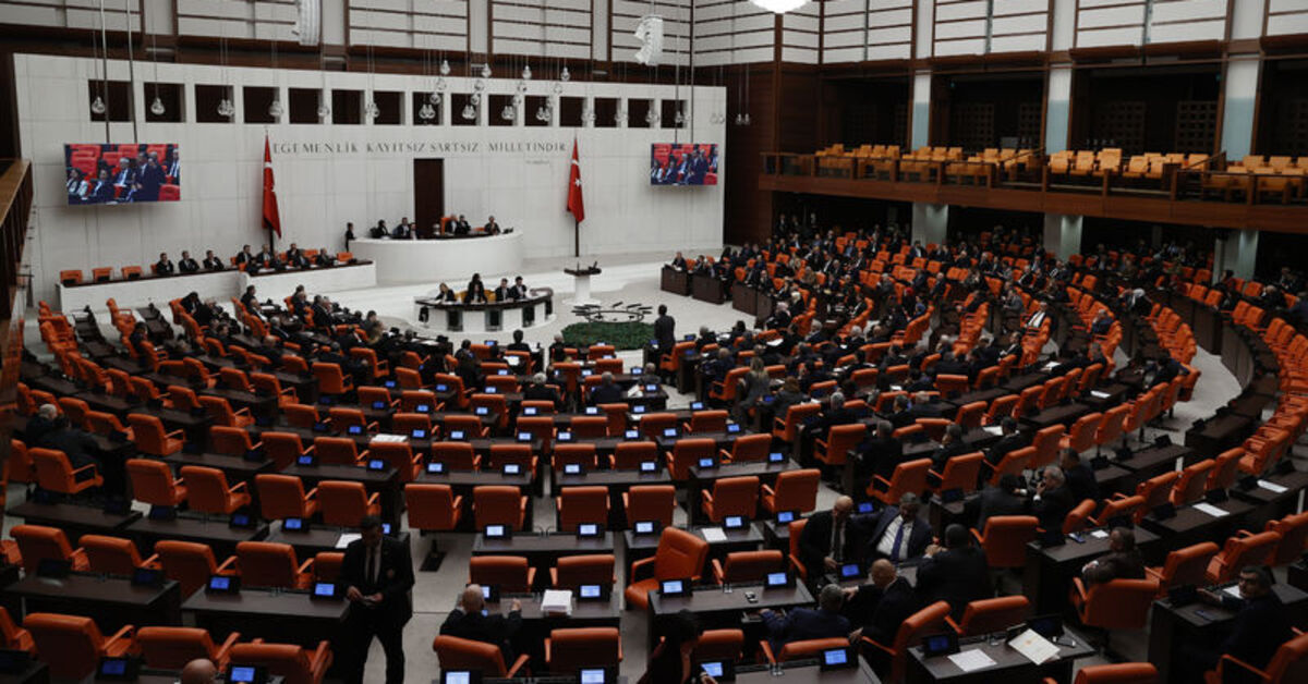 “Etki ajanlığı” teklifi geri çekildi: AK Parti’den açıklama