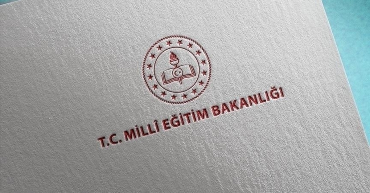 MEB’den, 2025’te 300 bini aşkın öğretmene uzman ve başöğretmenlik imkanı